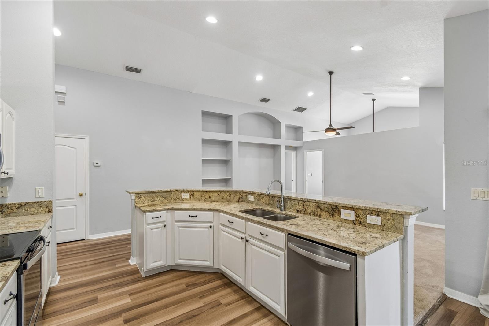 Image 7 of 28 For 2909 Billingham Drive