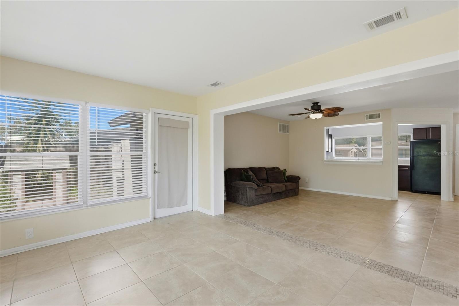 Image 7 of 23 For 2371 Indigo Drive