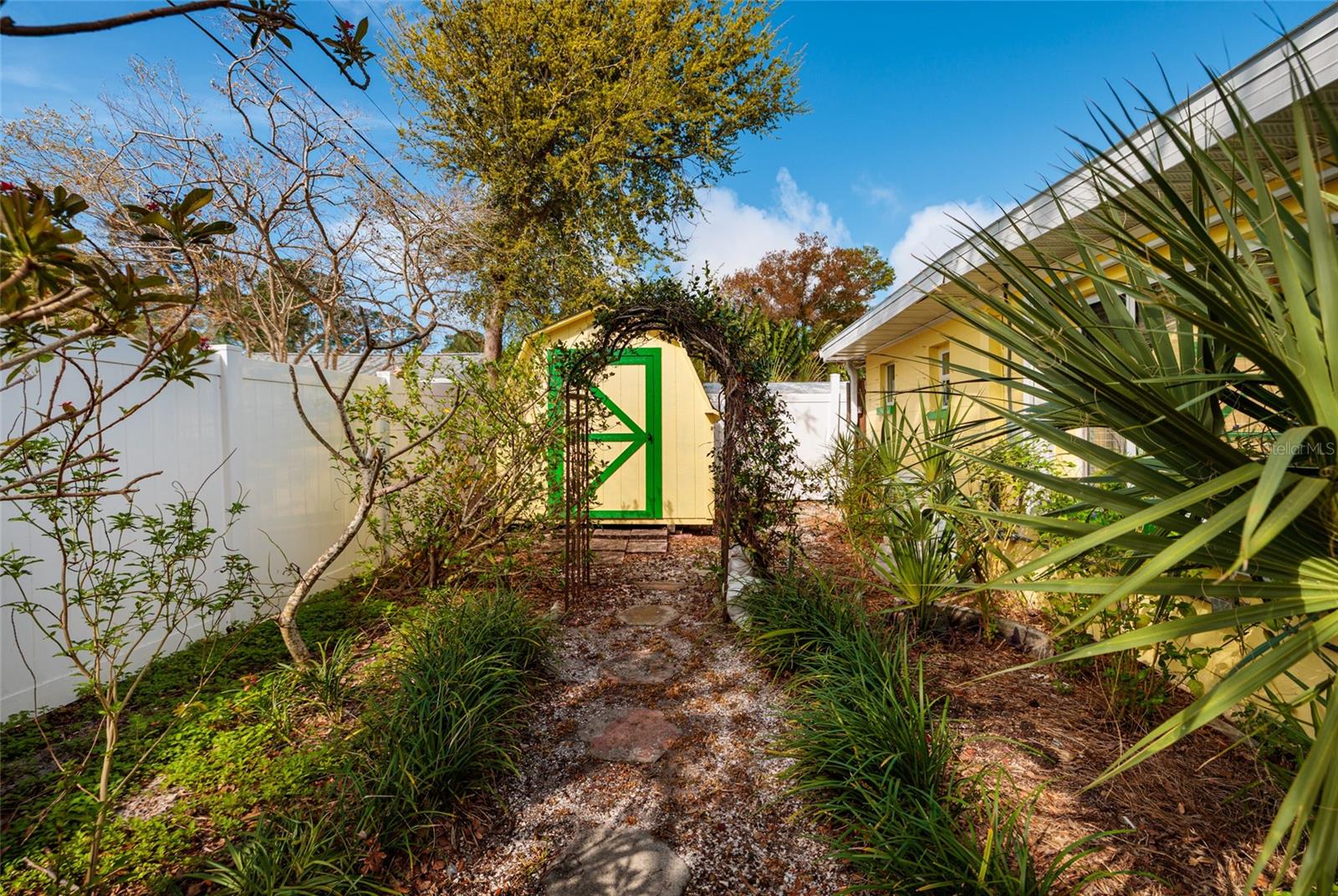 Image 33 of 46 For 4804 29th Avenue S