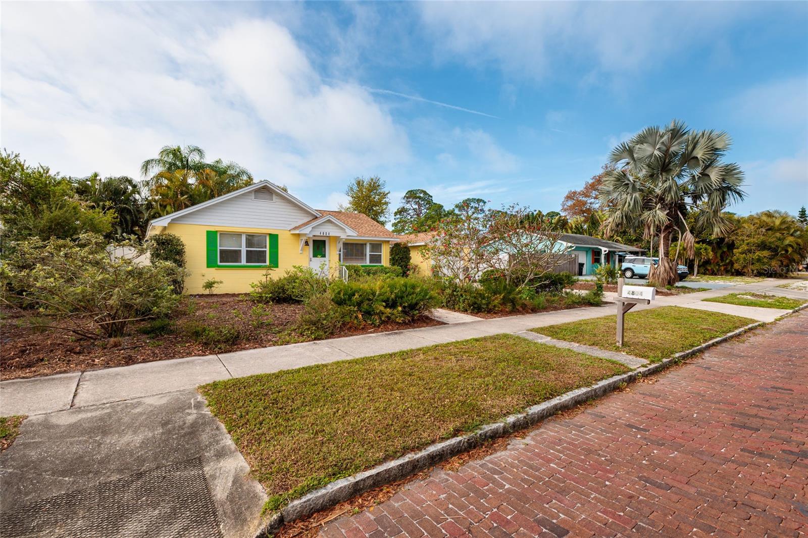 Image 5 of 46 For 4804 29th Avenue S