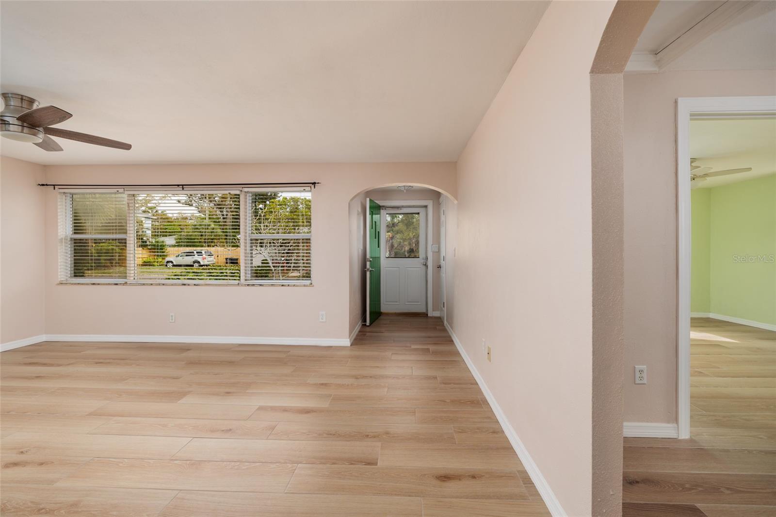 Image 9 of 46 For 4804 29th Avenue S