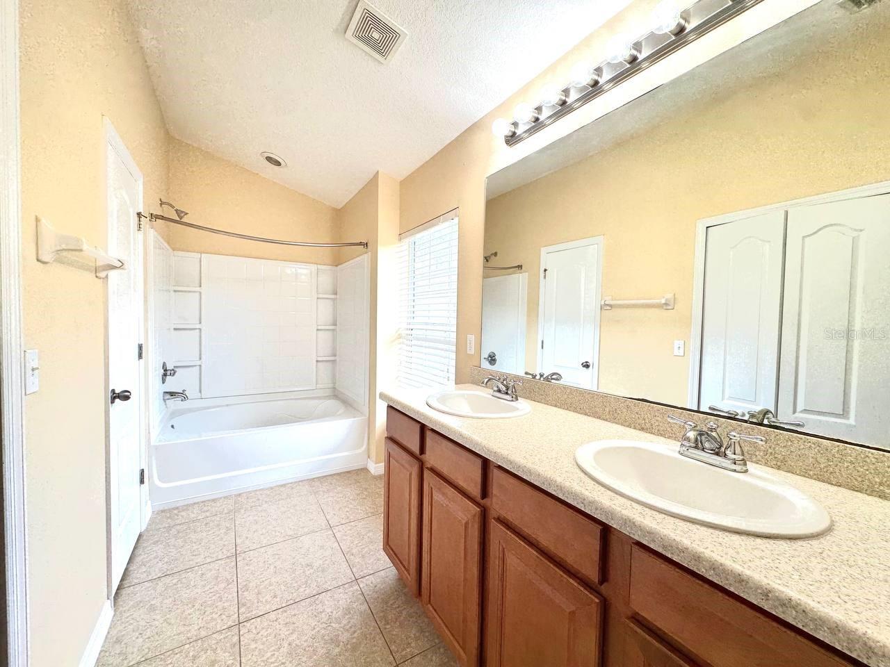 Image 12 of 20 For 7001 Interbay Boulevard 229