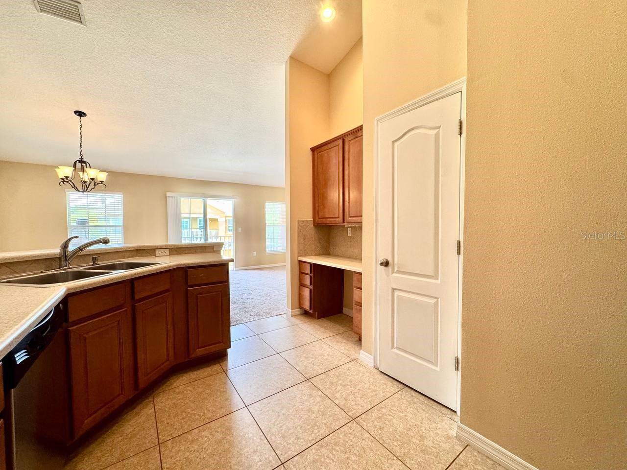 Image 7 of 20 For 7001 Interbay Boulevard 229