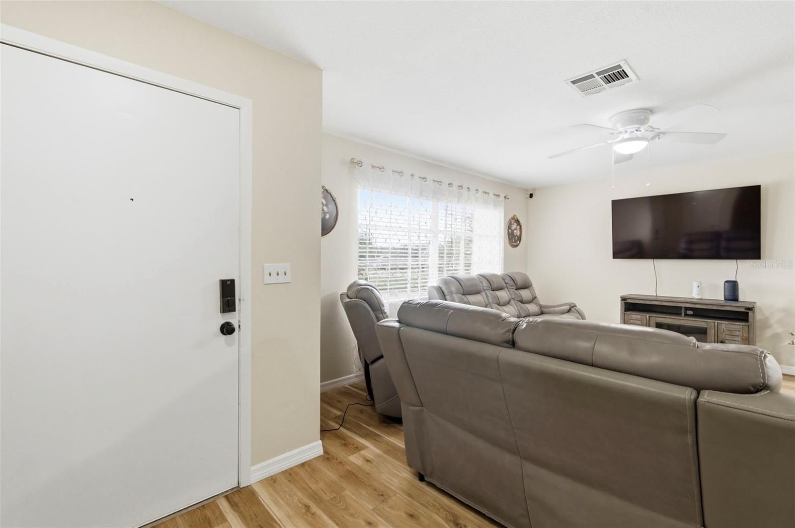 Image 13 of 72 For 3022 Jackson Drive