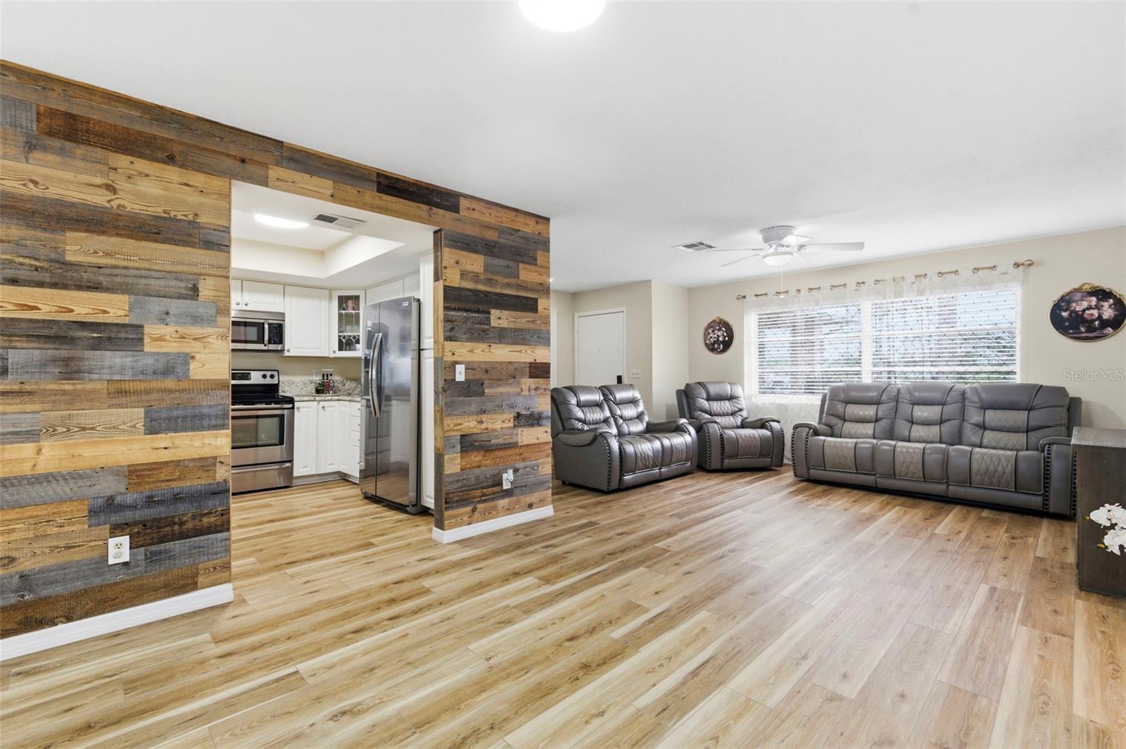 Image 18 of 72 For 3022 Jackson Drive