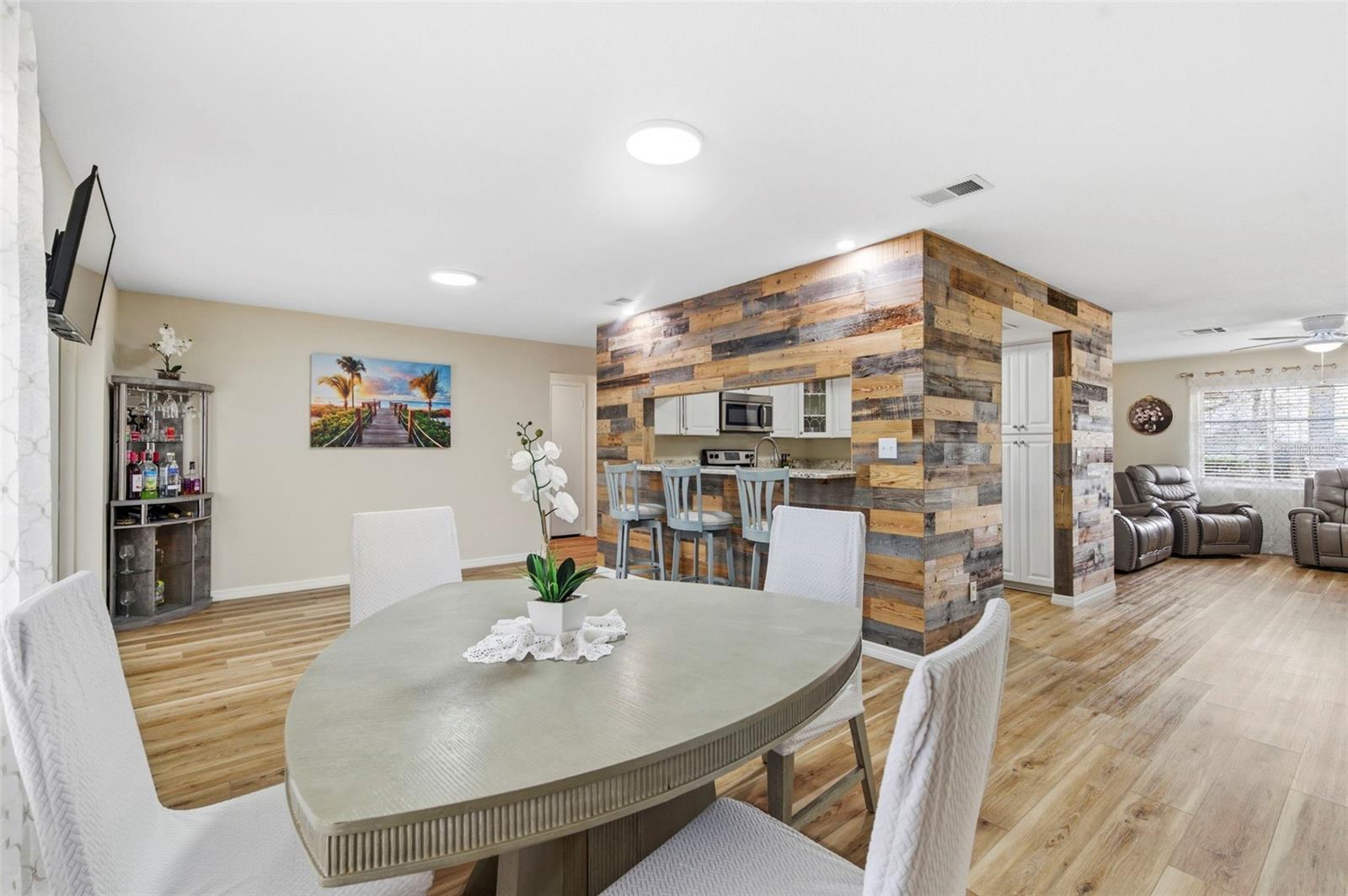 Image 20 of 72 For 3022 Jackson Drive