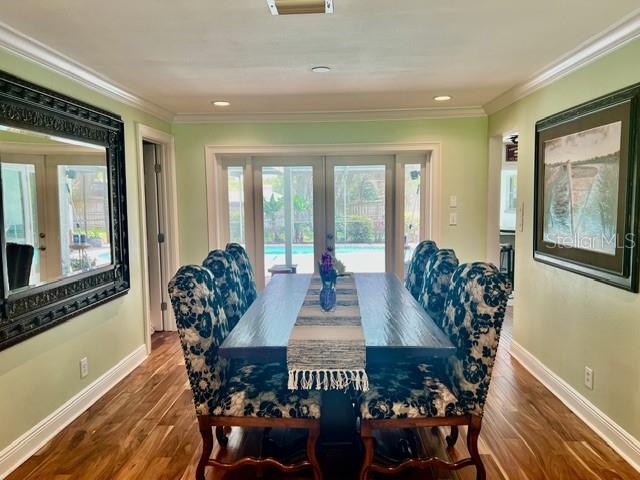 Image 11 of 25 For 834 Hillside Drive