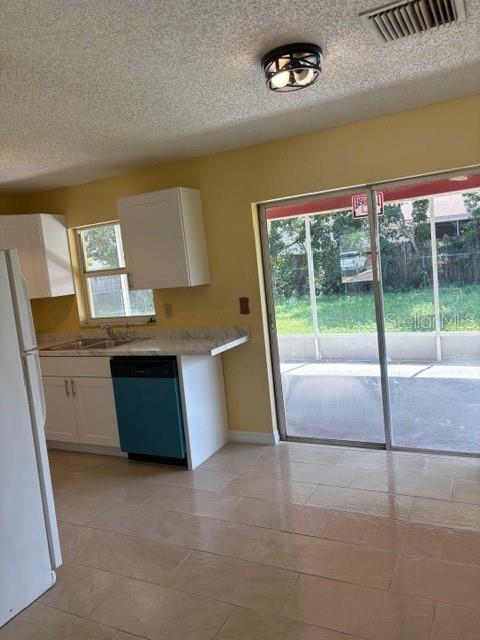 Image 4 of 8 For 7544 Humboldt Avenue