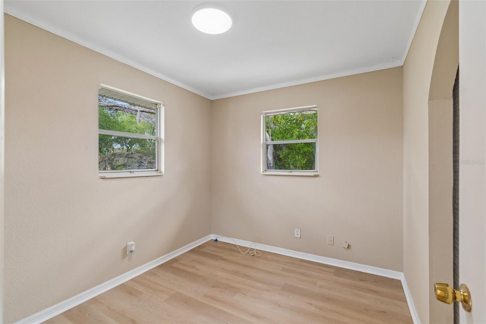 Image 17 of 23 For 11945 Wanda Avenue