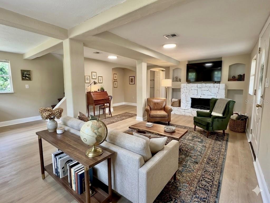 Image 4 of 23 For 11945 Wanda Avenue