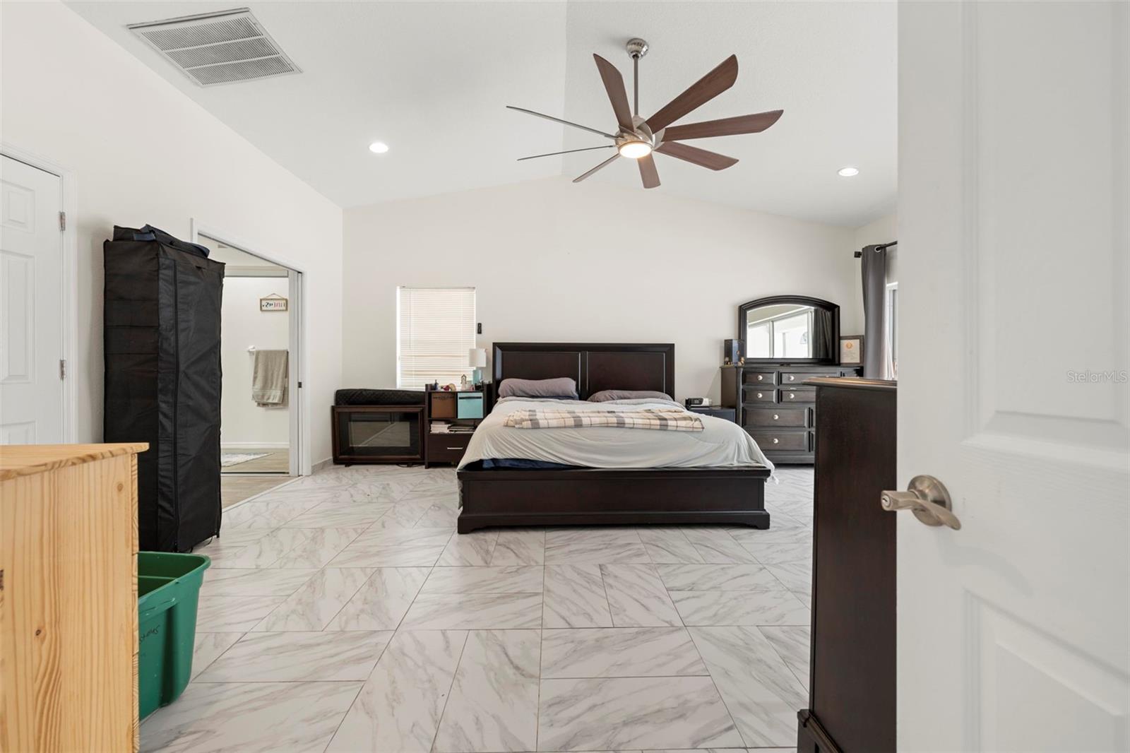 Image 28 of 54 For 348 Florian Way