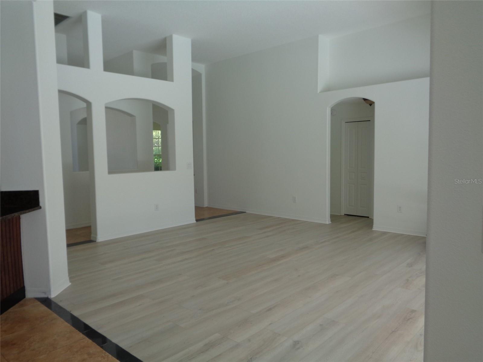 Image 21 of 47 For 6102 Savoy Circle