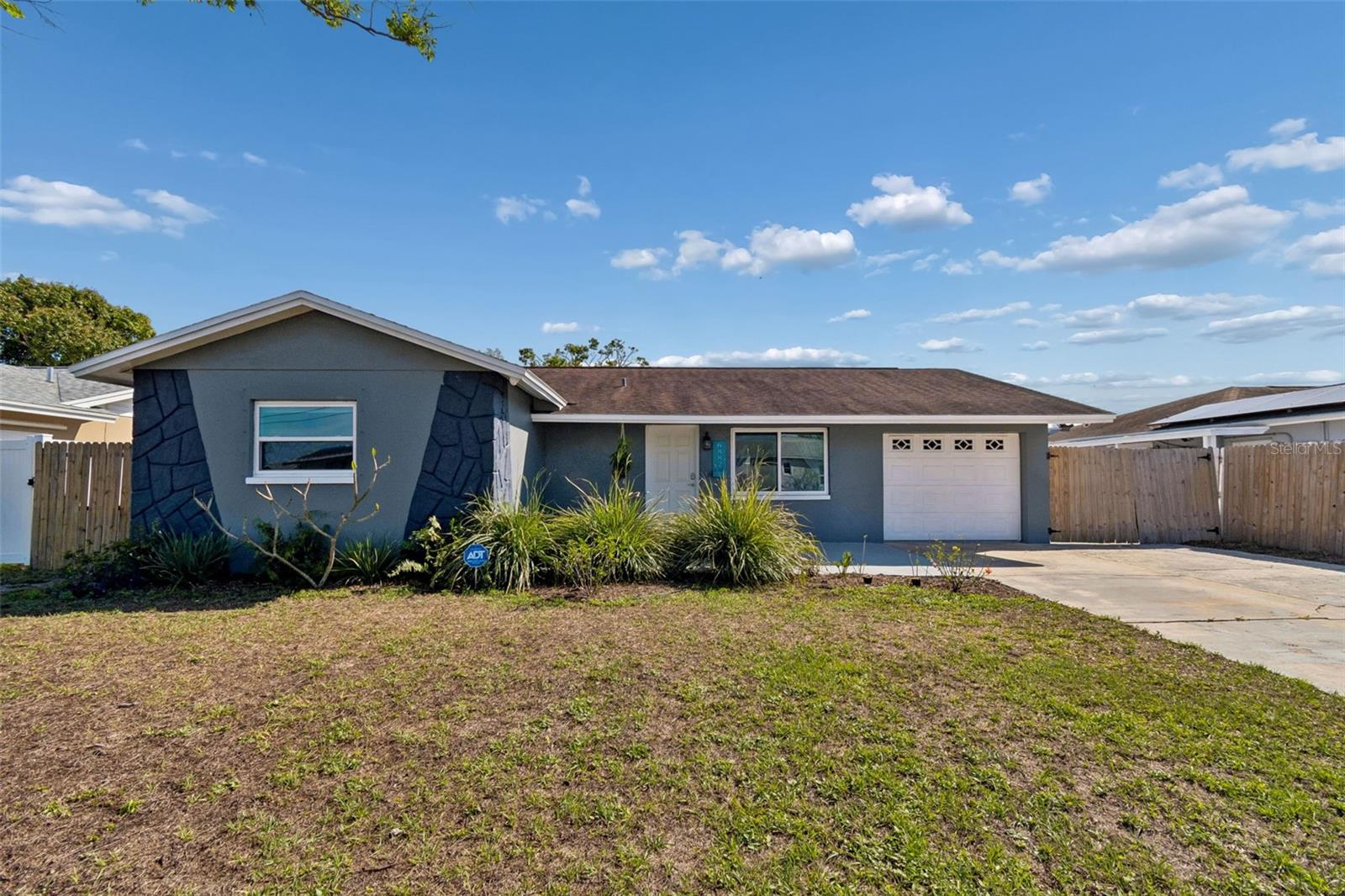 Details for 6882 62nd Avenue N, PINELLAS PARK, FL 33781