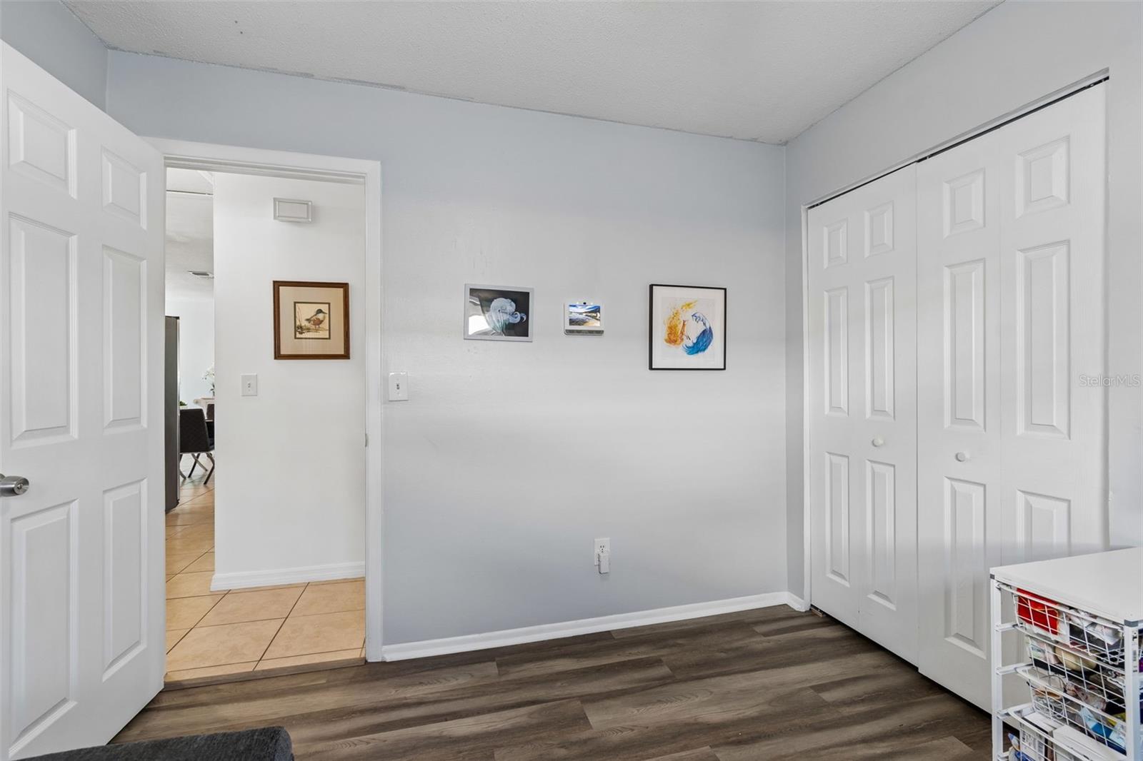 Image 17 of 31 For 6882 62nd Avenue N