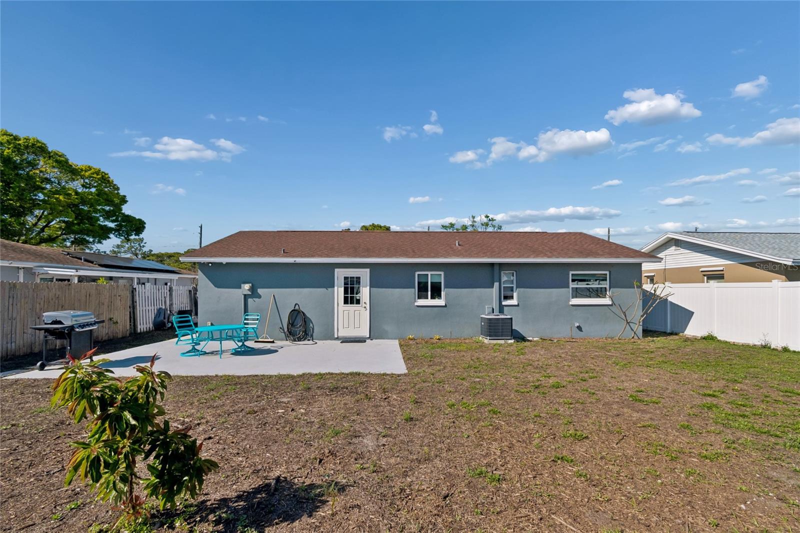 Image 22 of 31 For 6882 62nd Avenue N