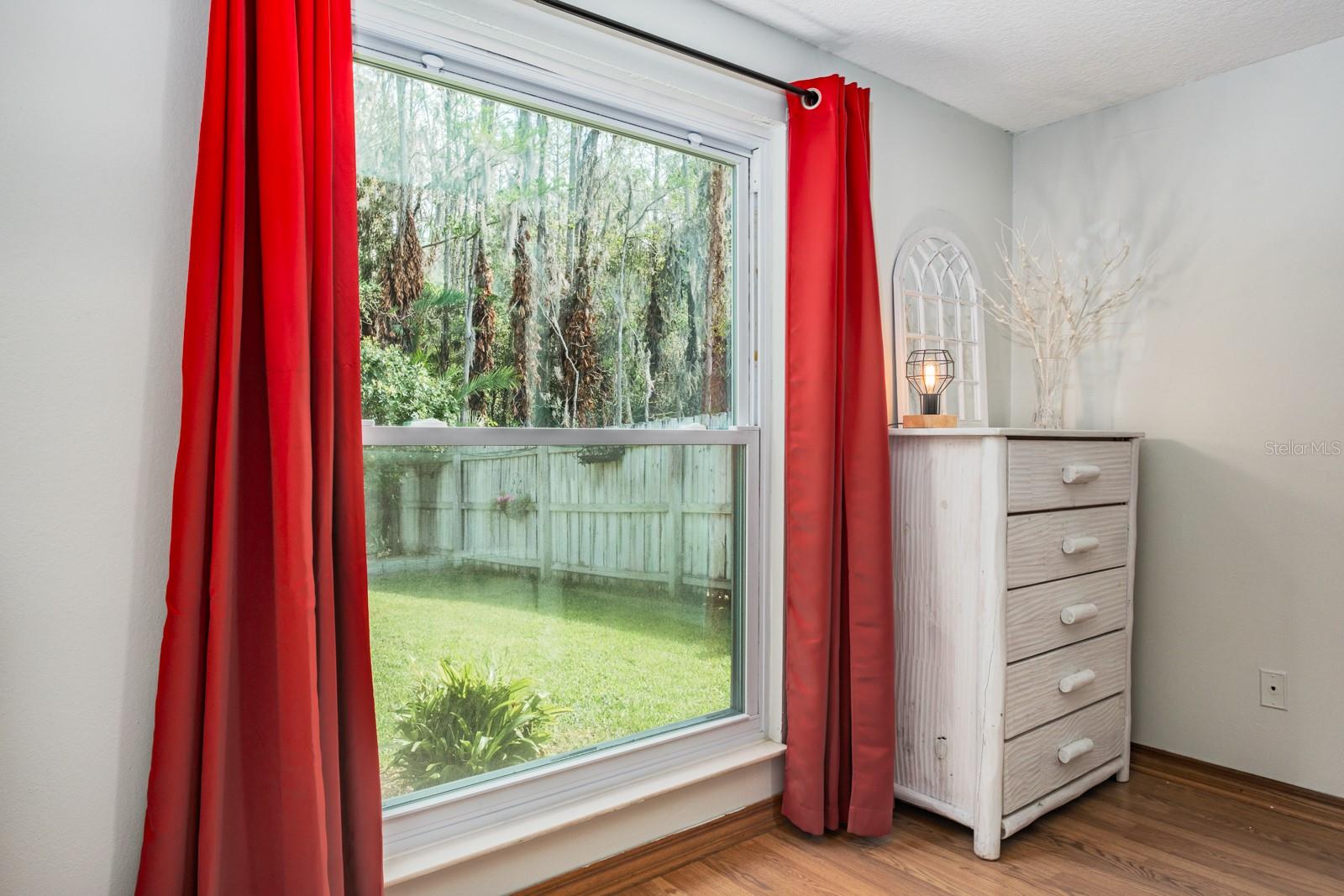 Image 34 of 79 For 509 Lakeview Drive