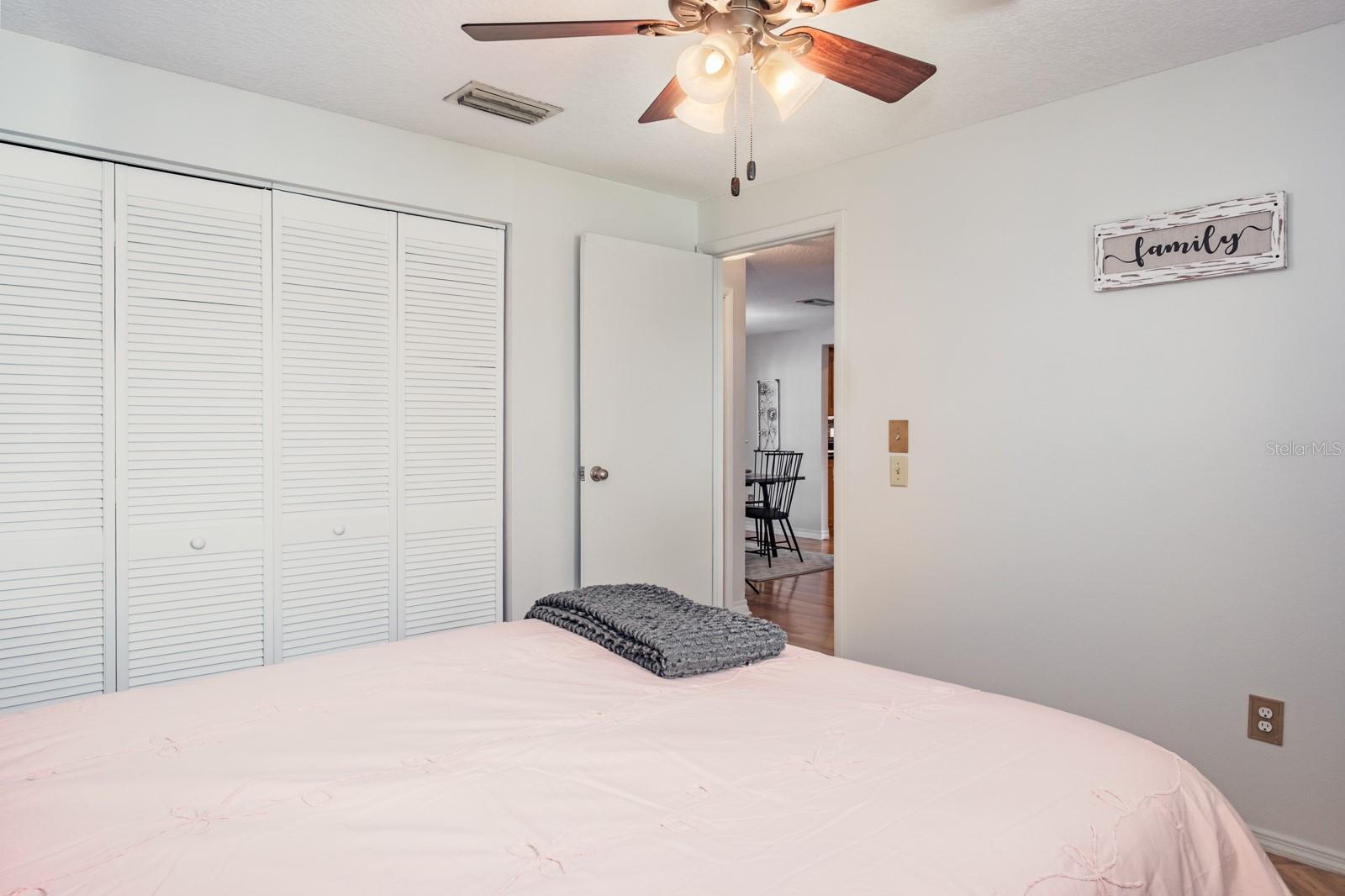 Image 41 of 79 For 509 Lakeview Drive