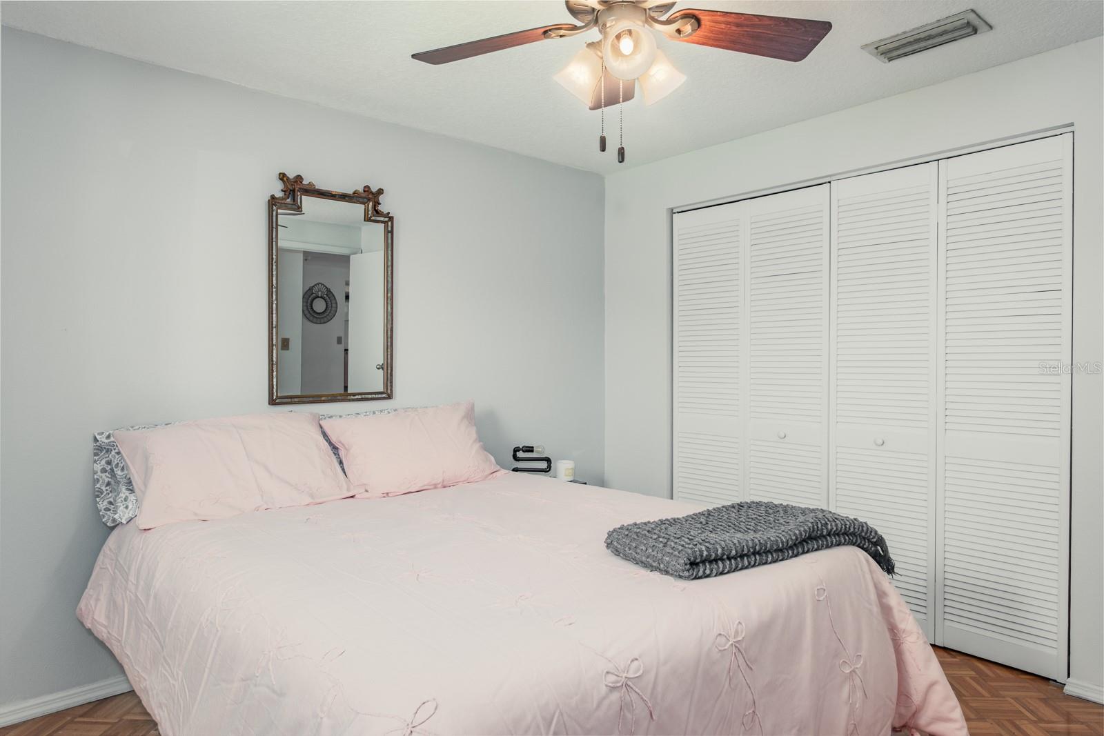 Image 42 of 79 For 509 Lakeview Drive