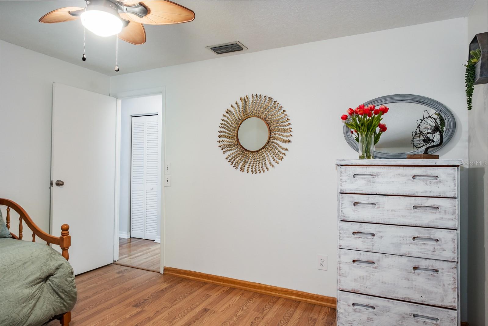 Image 46 of 79 For 509 Lakeview Drive