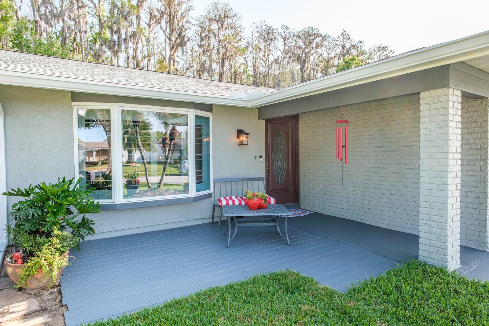 Image 9 of 79 For 509 Lakeview Drive