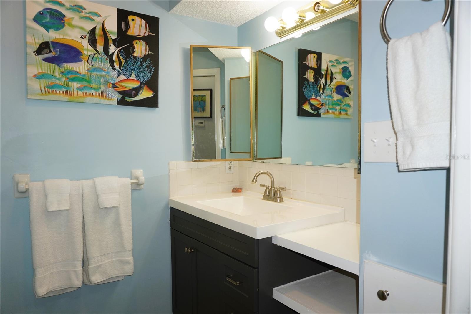 Image 19 of 32 For 4337 Tahitian Gardens Circle F