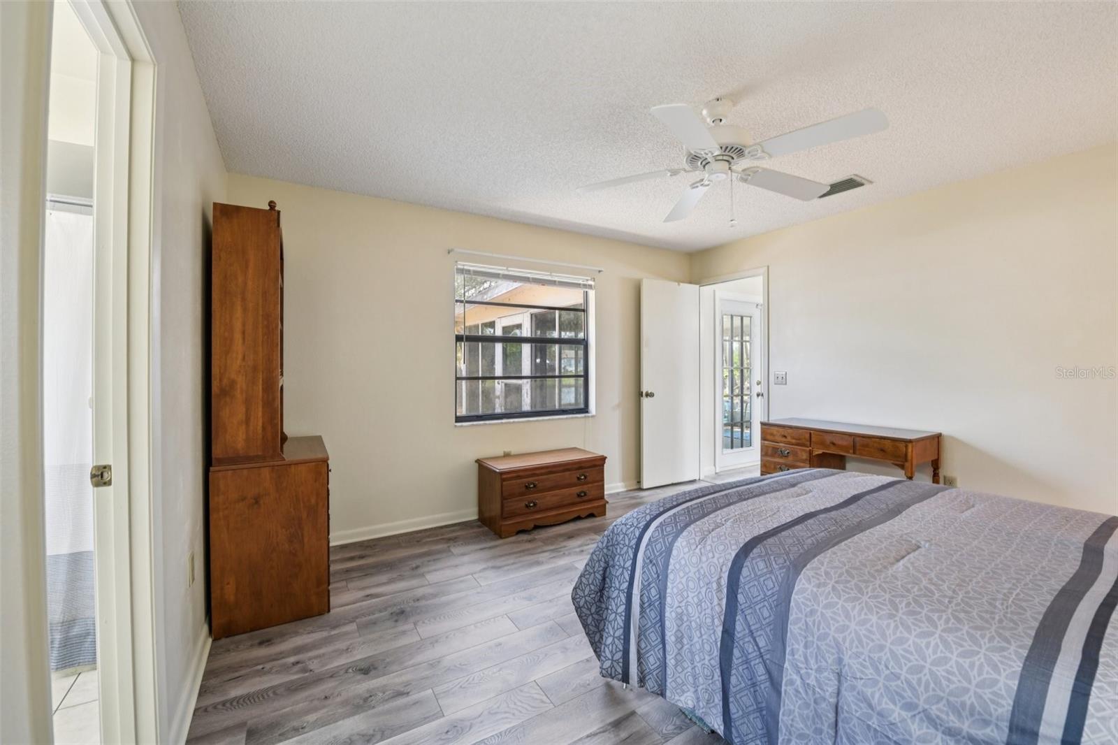 Image 21 of 28 For 3826 Parapet Drive