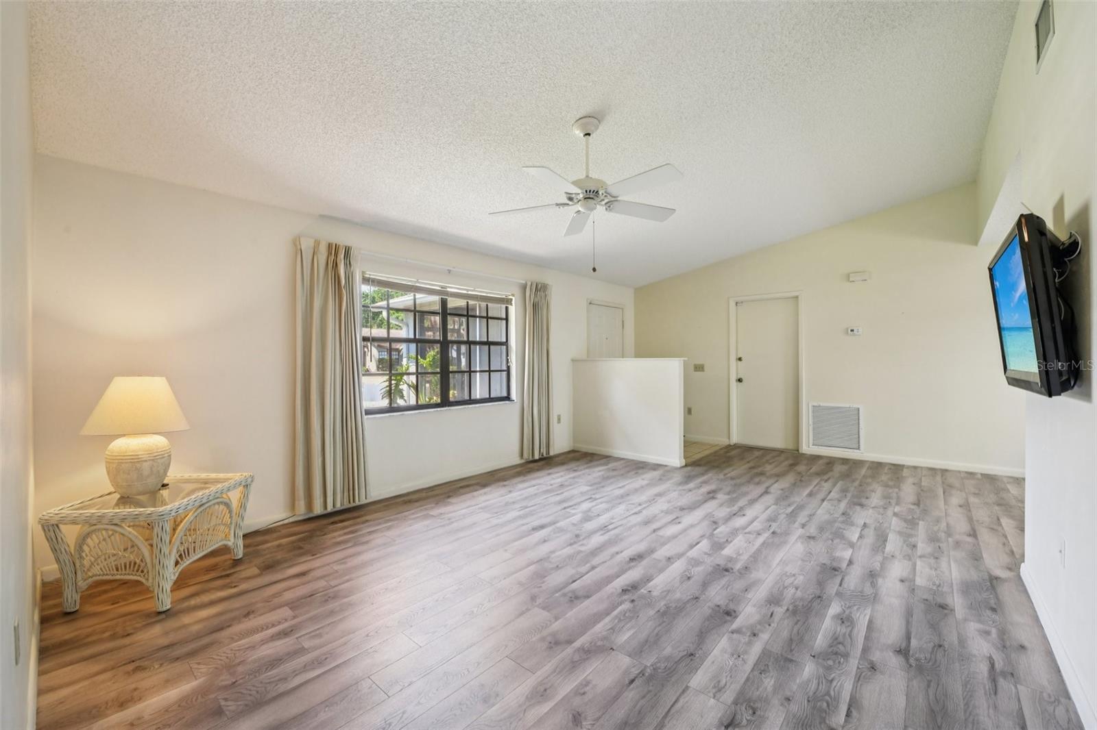 Image 9 of 28 For 3826 Parapet Drive