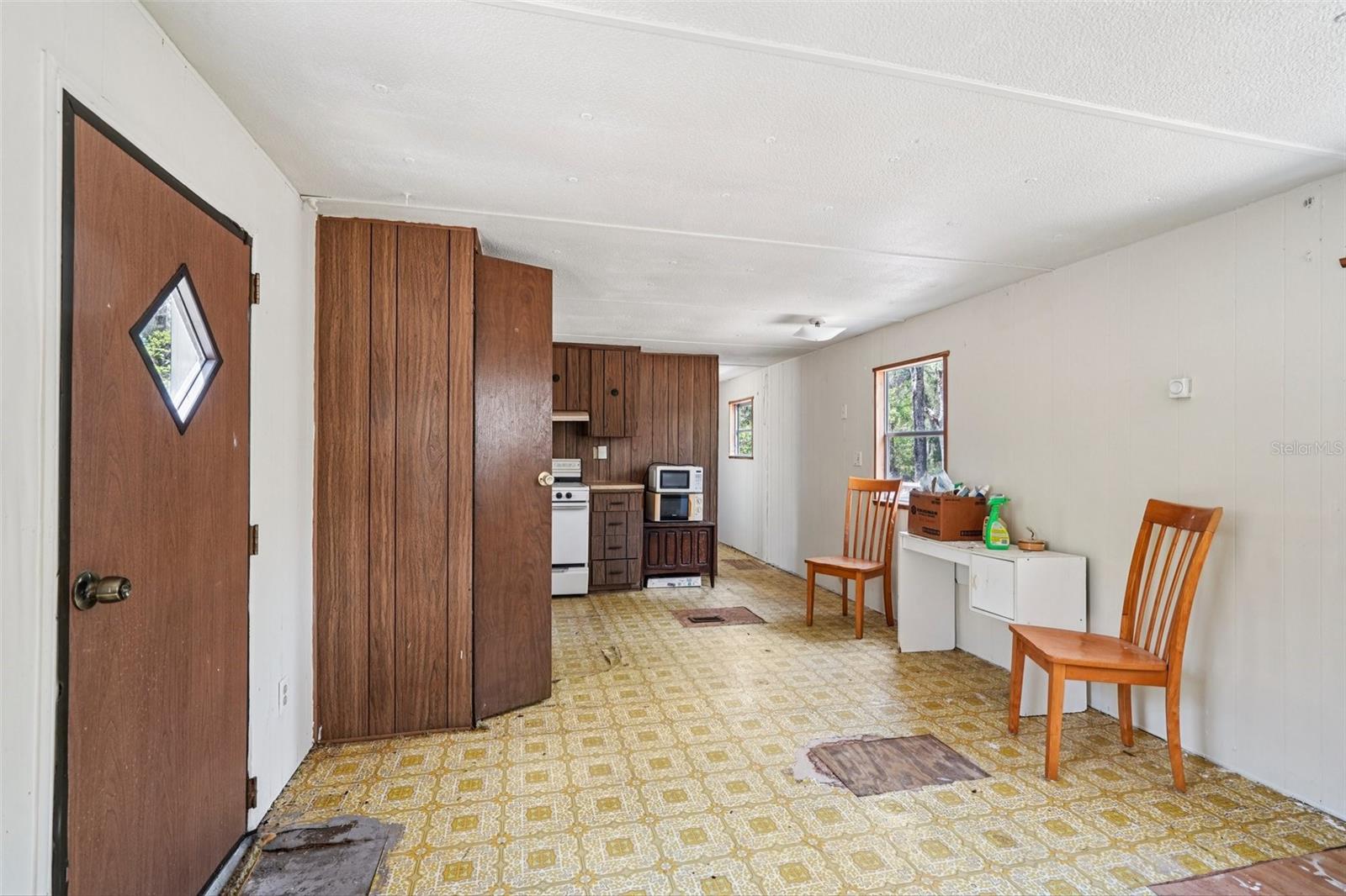 Image 2 of 22 For 1858 N Shirey Pt