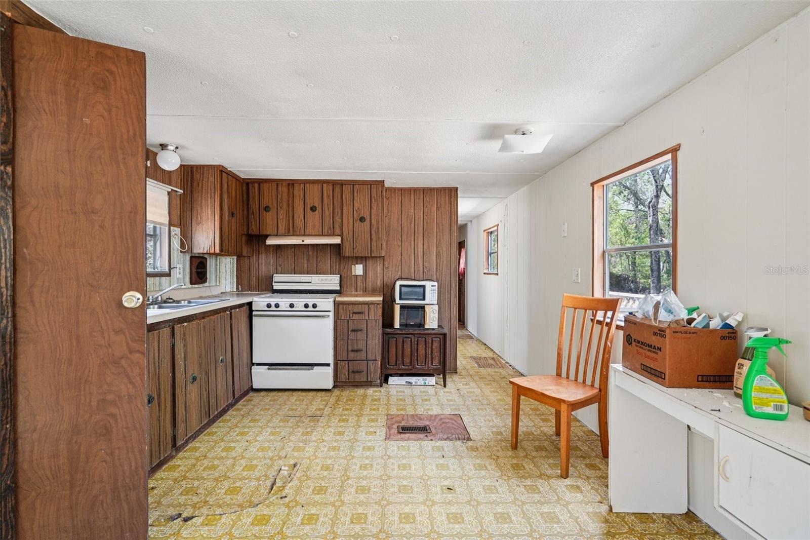 Image 5 of 22 For 1858 N Shirey Pt