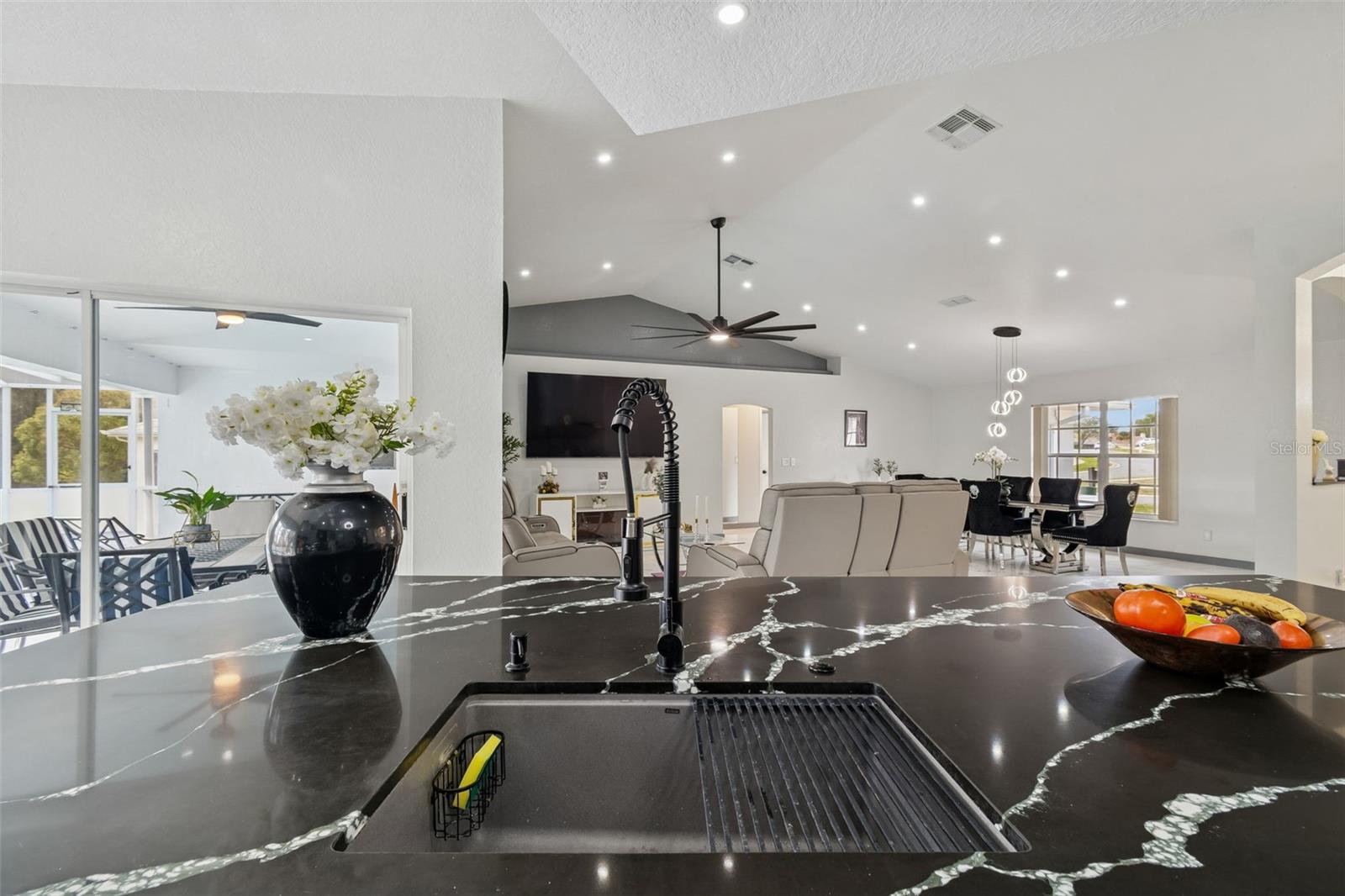 Image 18 of 85 For 1062 Greenturf Road