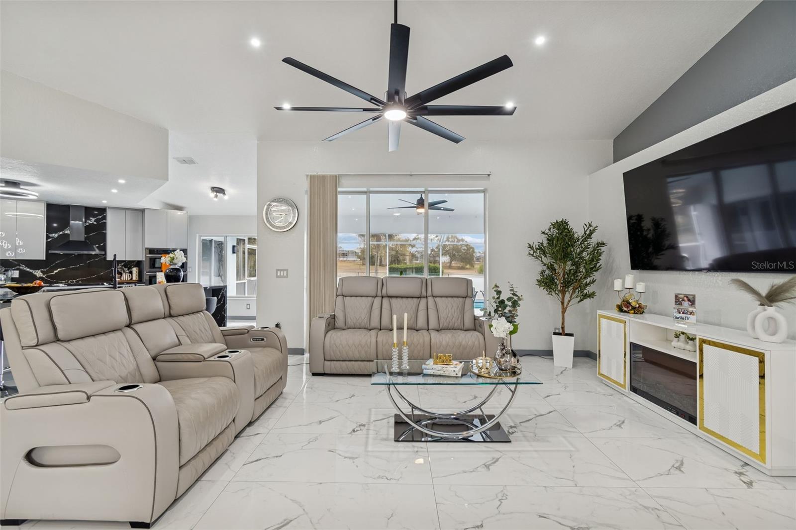 Image 28 of 85 For 1062 Greenturf Road