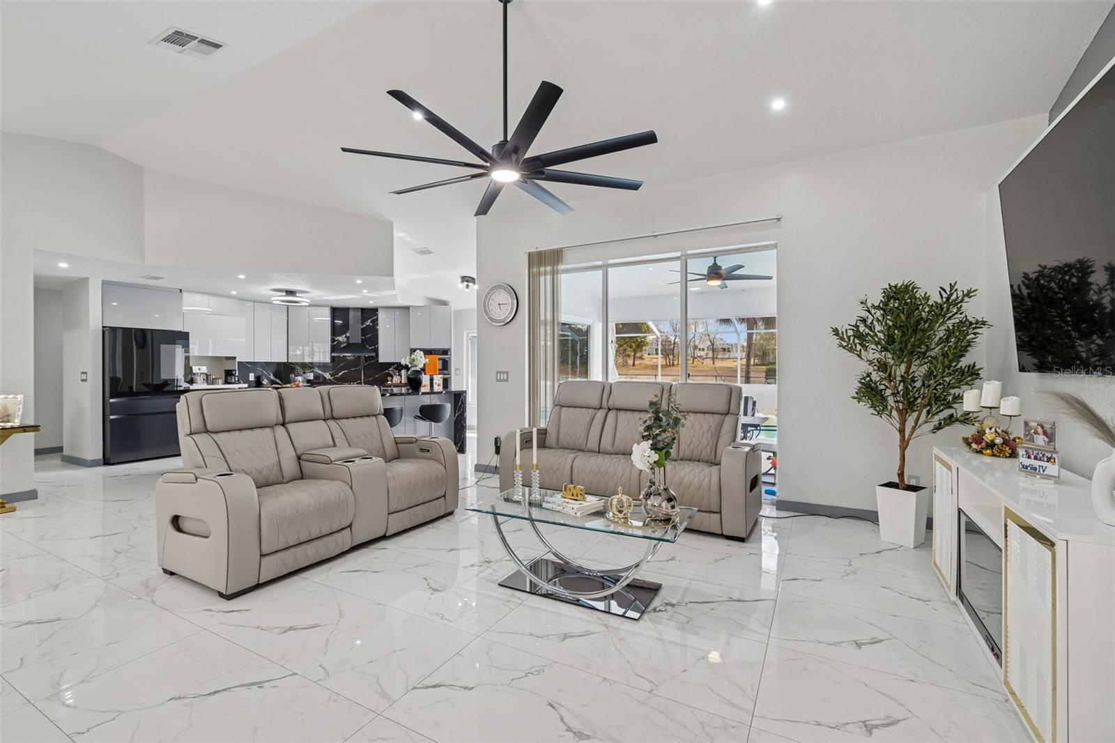 Image 29 of 85 For 1062 Greenturf Road