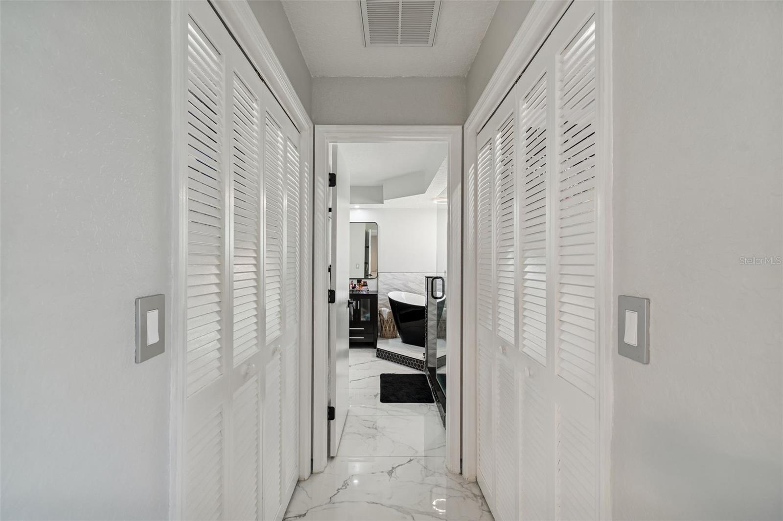 Image 34 of 85 For 1062 Greenturf Road