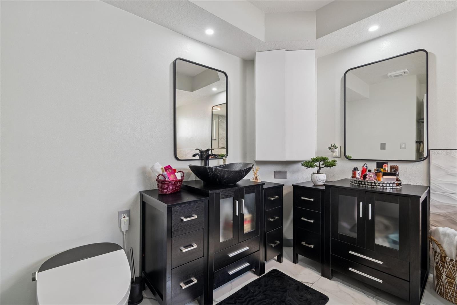 Image 35 of 85 For 1062 Greenturf Road