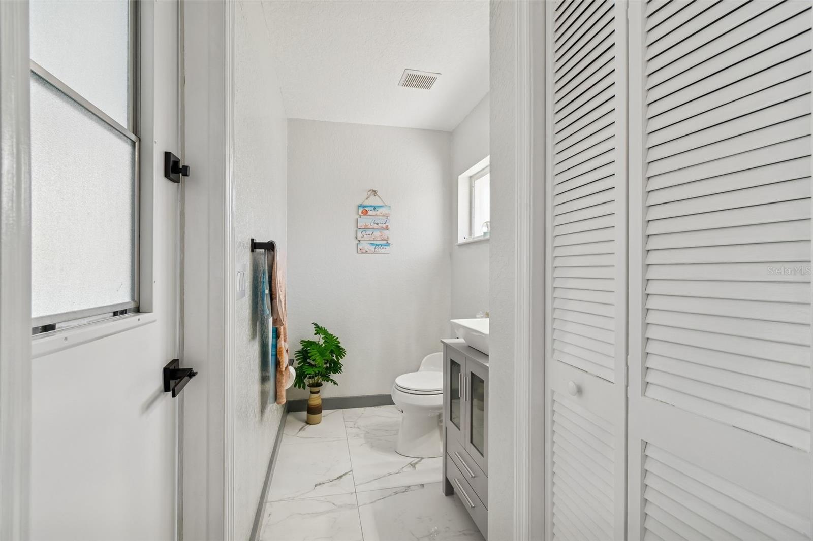 Image 51 of 85 For 1062 Greenturf Road