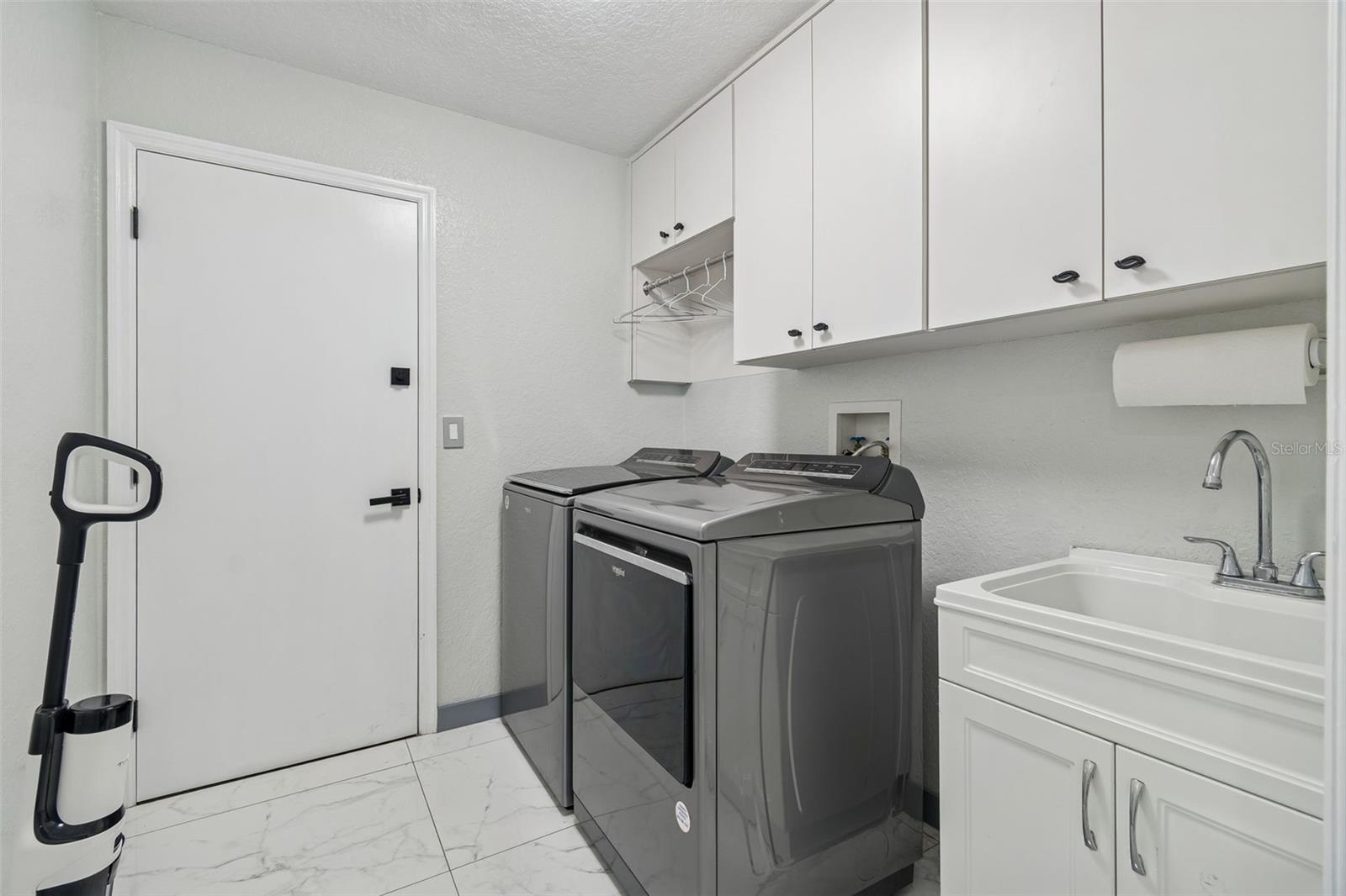 Image 54 of 85 For 1062 Greenturf Road