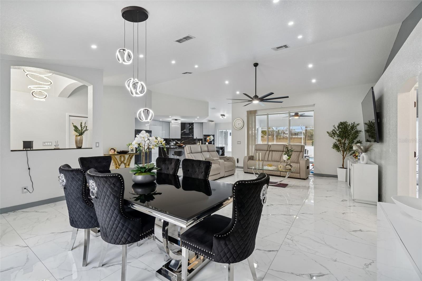 Image 9 of 85 For 1062 Greenturf Road