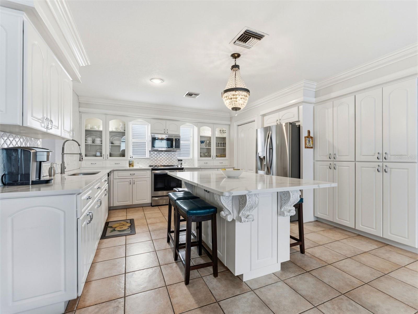 Image 16 of 46 For 5551 Jobeth Dr