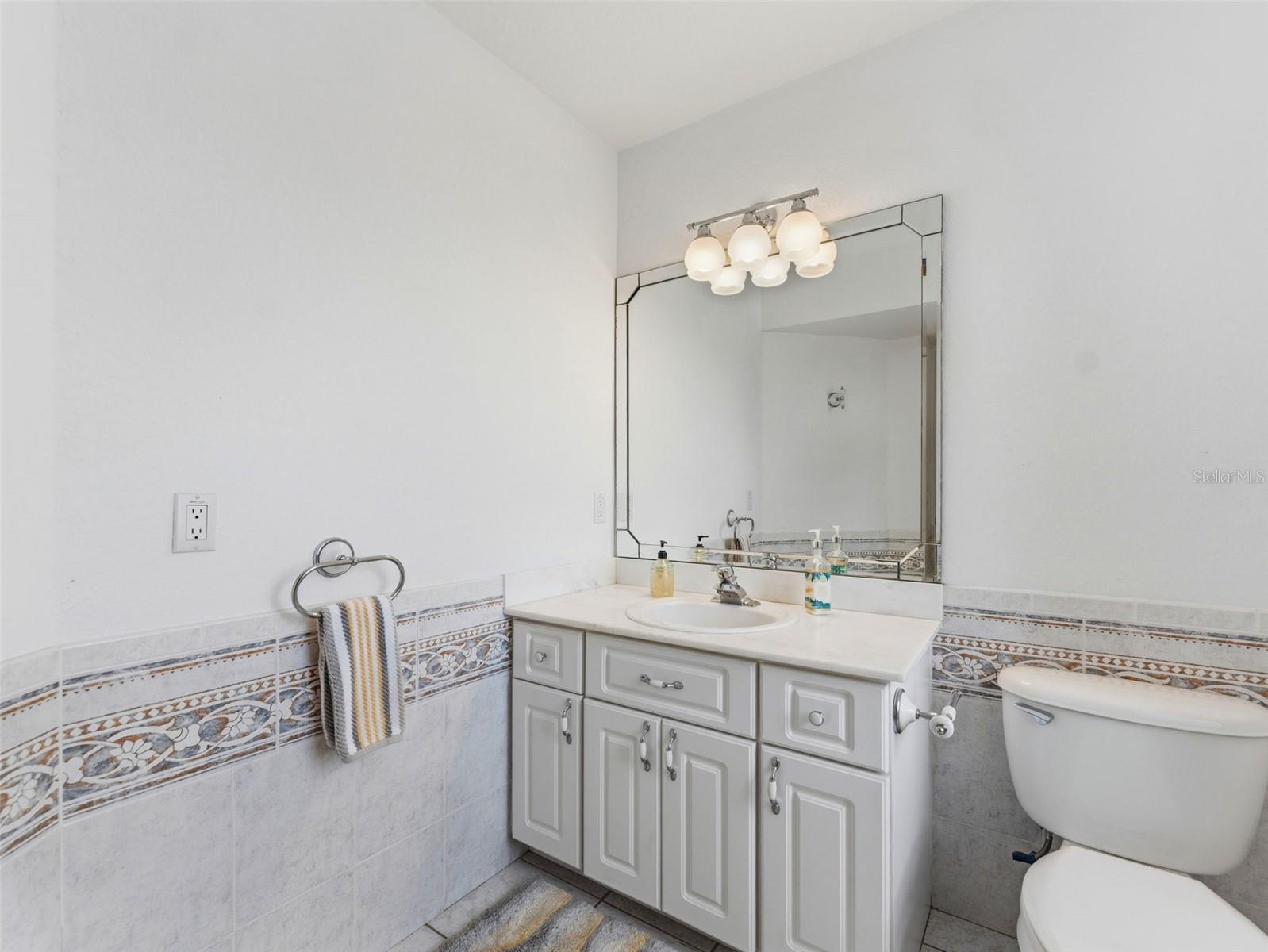 Image 35 of 46 For 5551 Jobeth Dr
