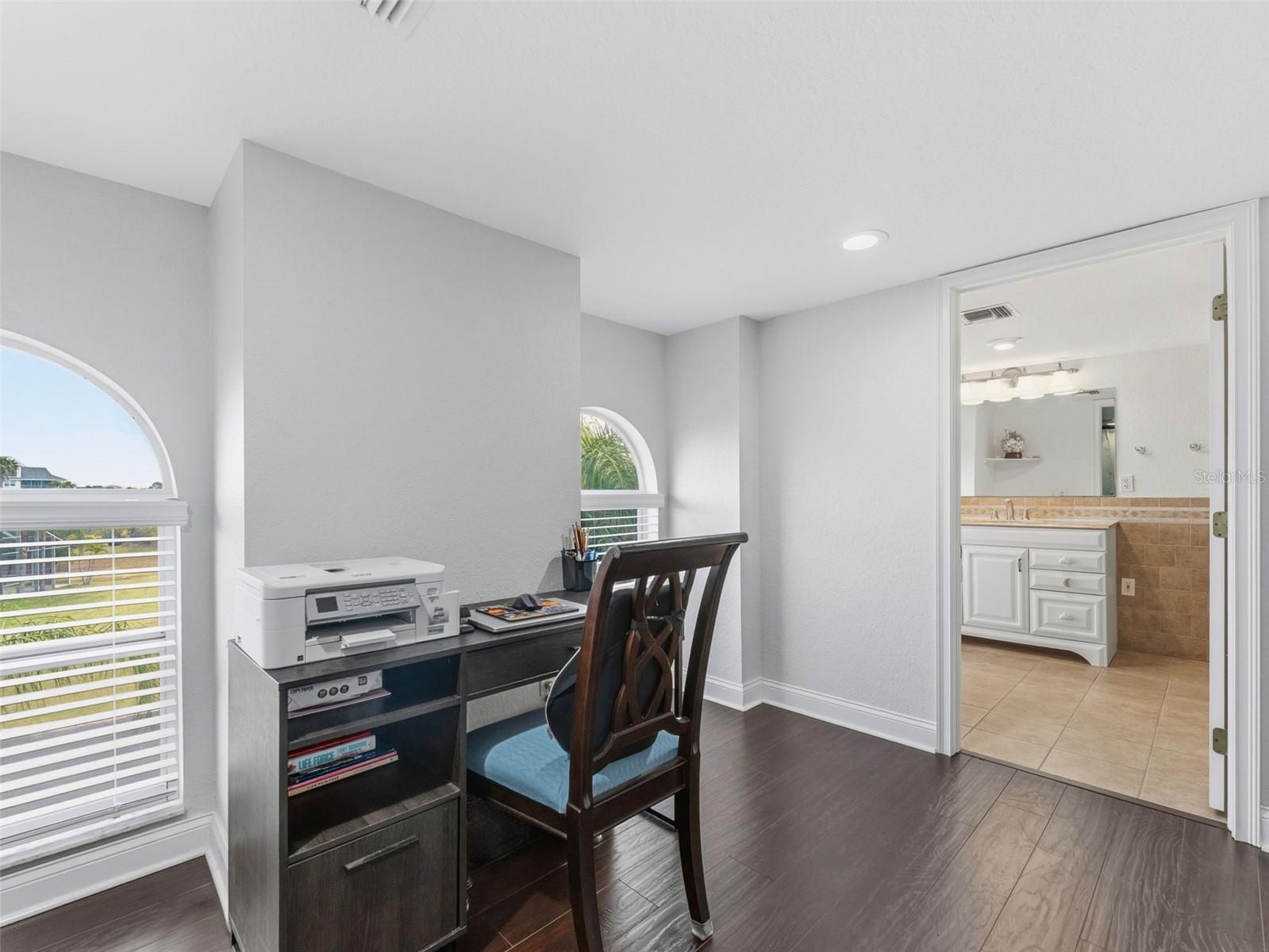 Image 38 of 46 For 5551 Jobeth Dr