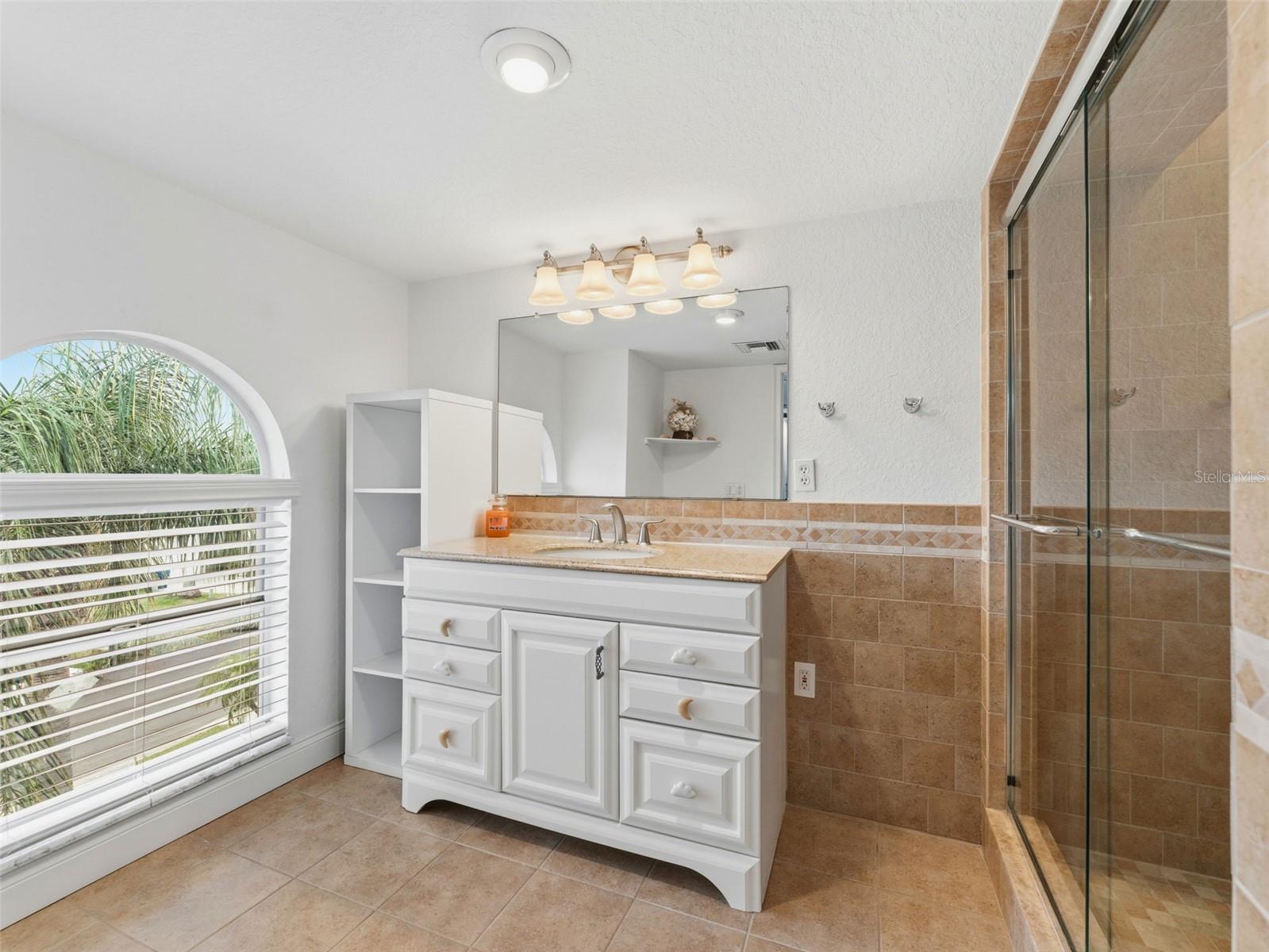 Image 39 of 46 For 5551 Jobeth Dr