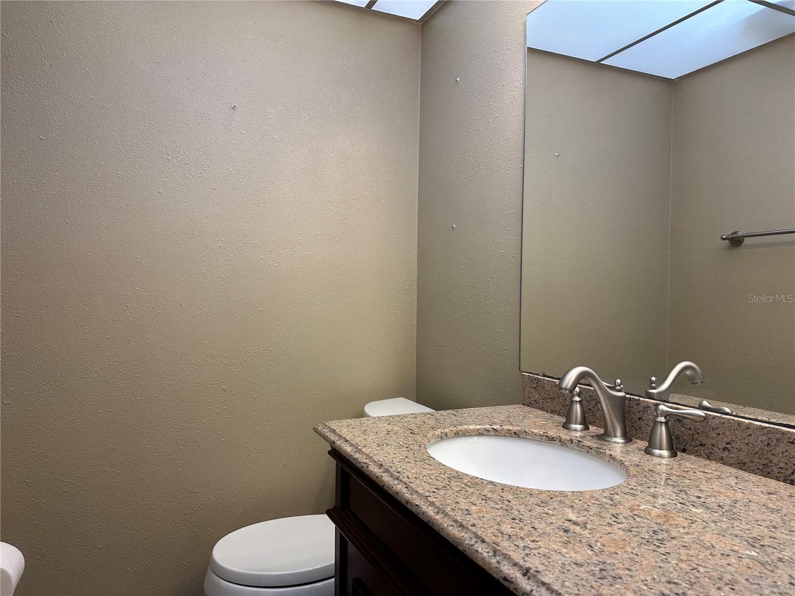 Image 12 of 22 For 209 Lincoln Circle N 406