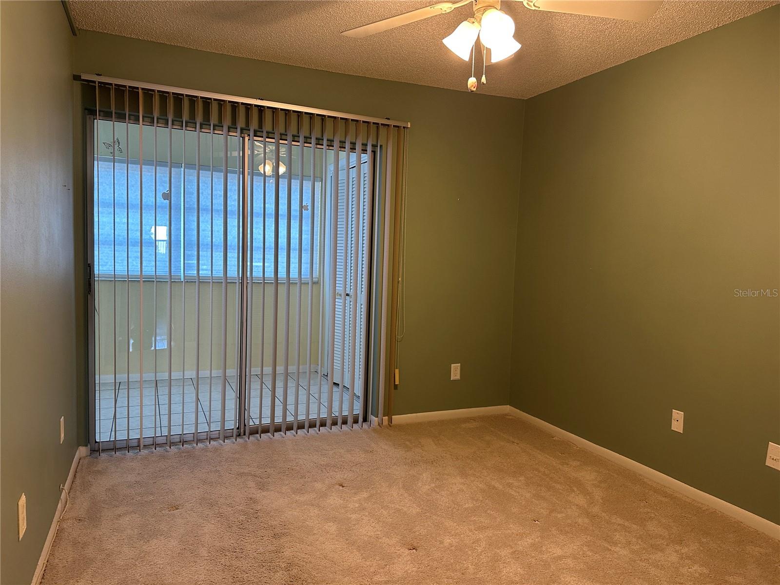 Image 14 of 22 For 209 Lincoln Circle N 406