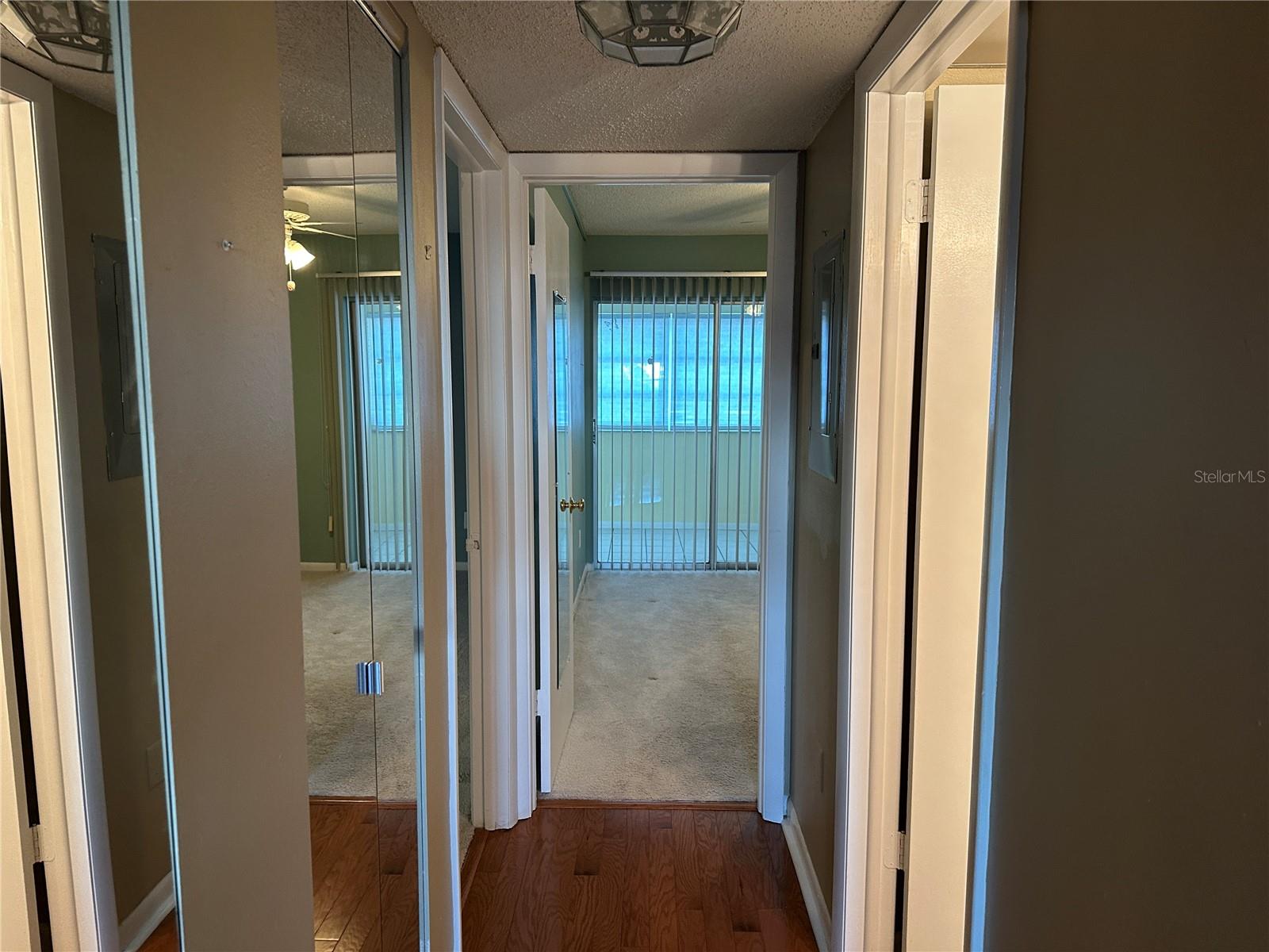 Image 8 of 22 For 209 Lincoln Circle N 406