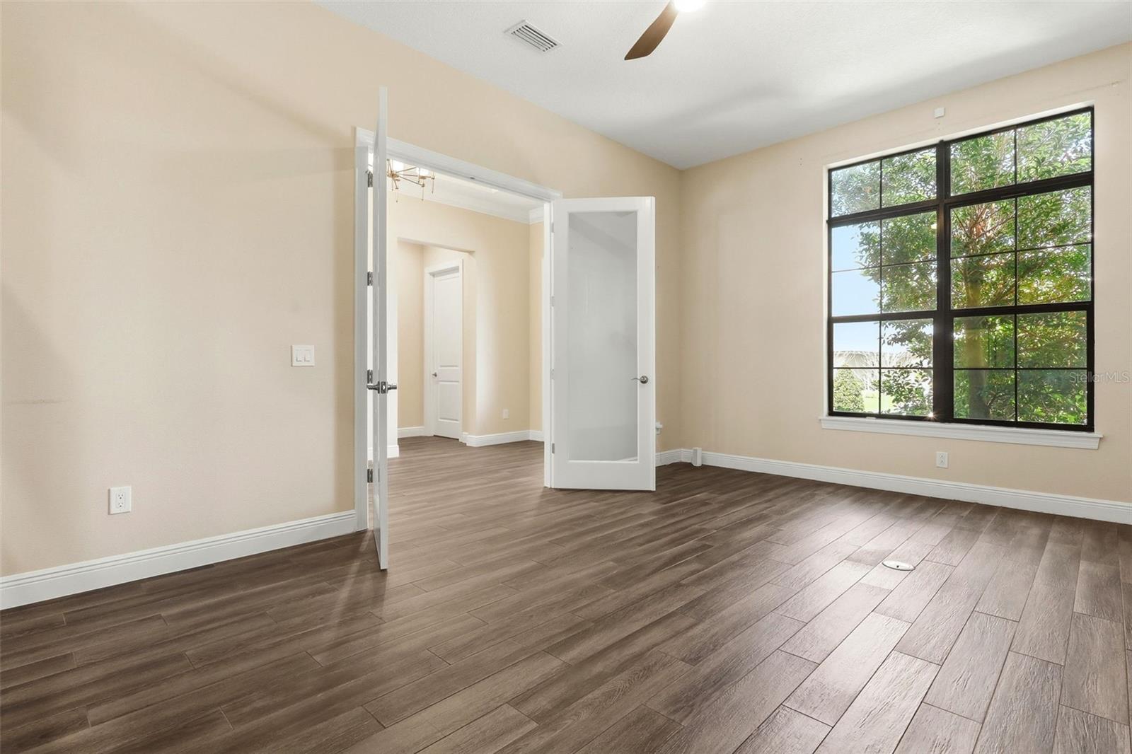 Image 15 of 50 For 14907 Tavares Mill Avenue