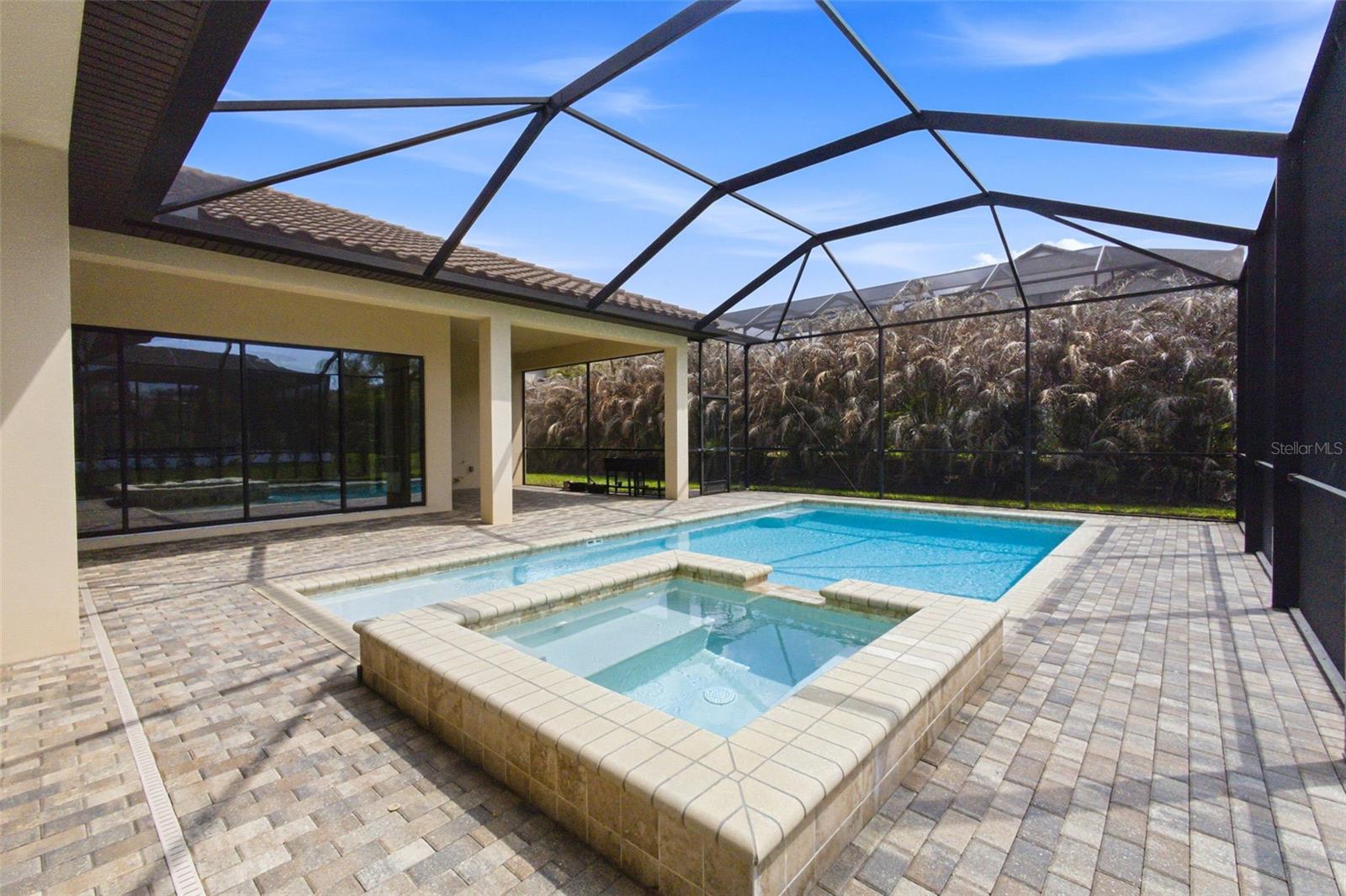 Image 2 of 50 For 14907 Tavares Mill Avenue