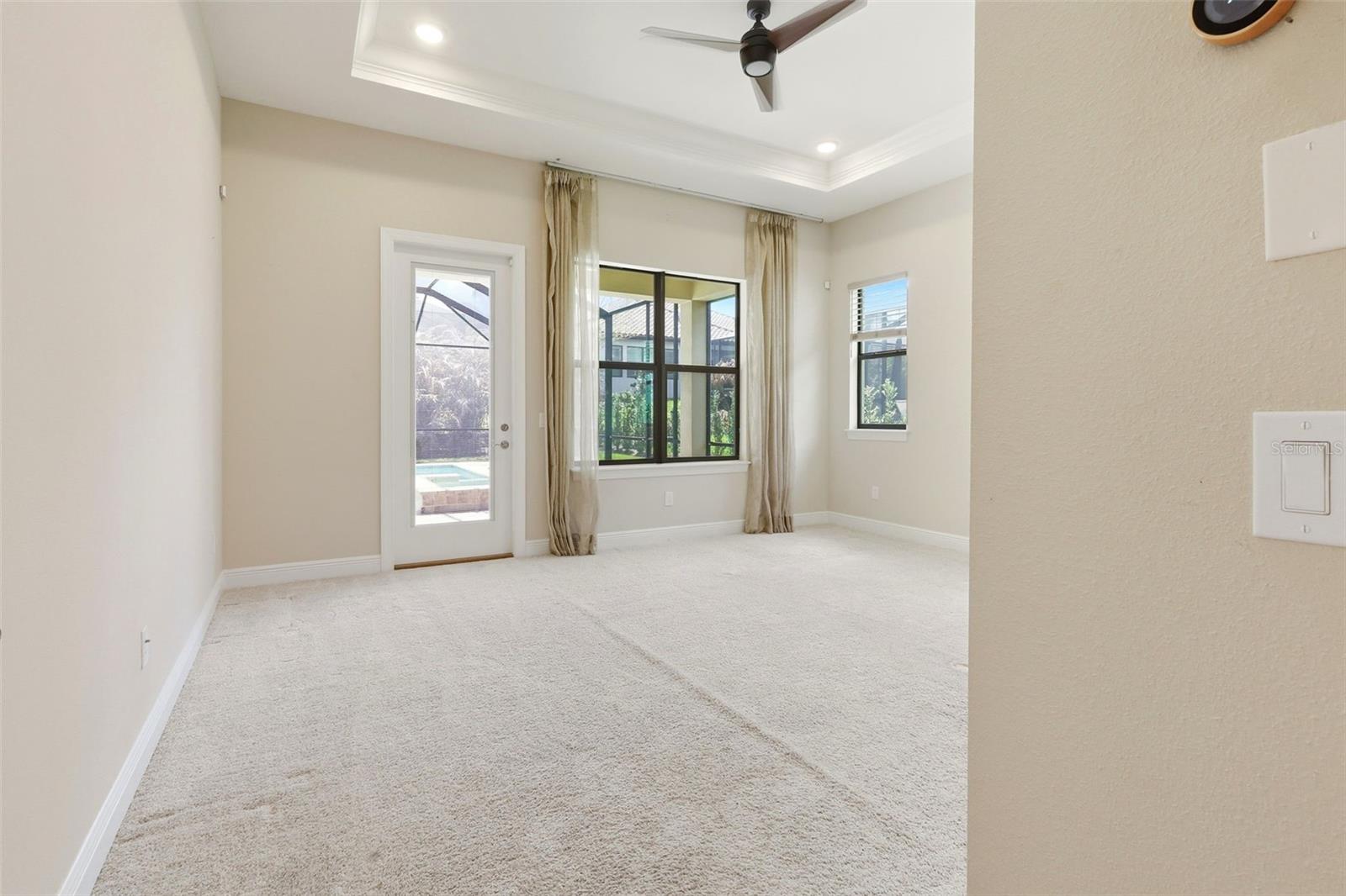 Image 20 of 50 For 14907 Tavares Mill Avenue