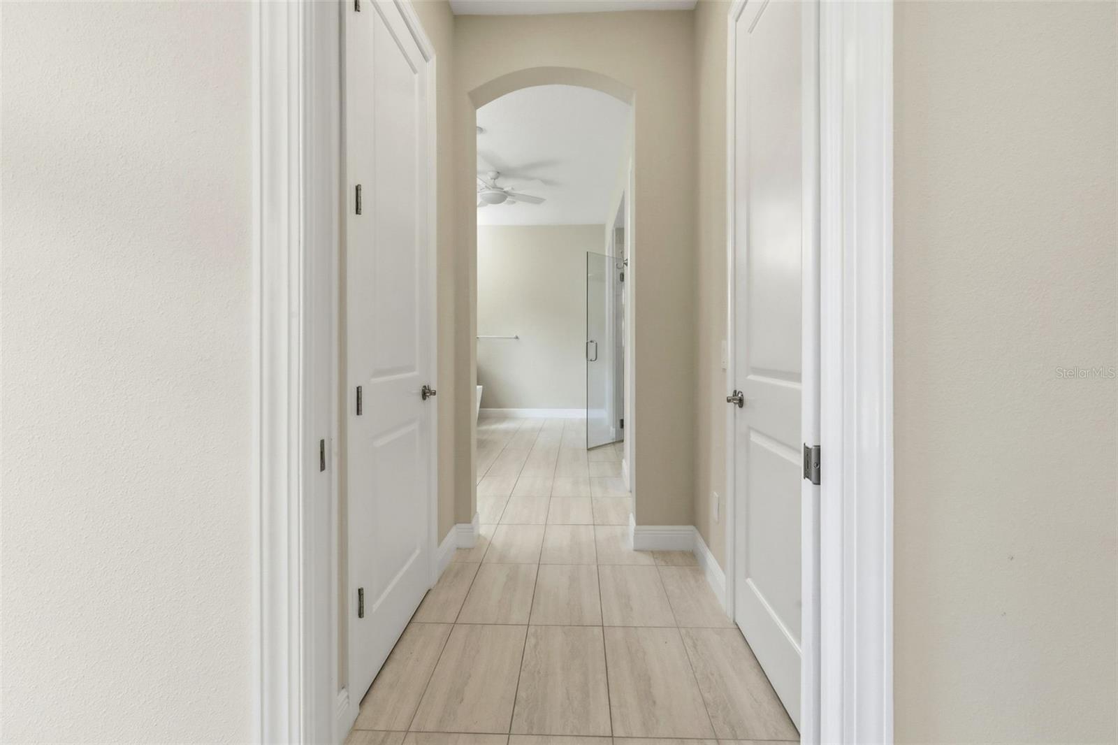 Image 22 of 50 For 14907 Tavares Mill Avenue