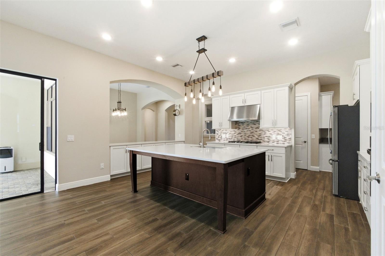 Image 30 of 50 For 14907 Tavares Mill Avenue