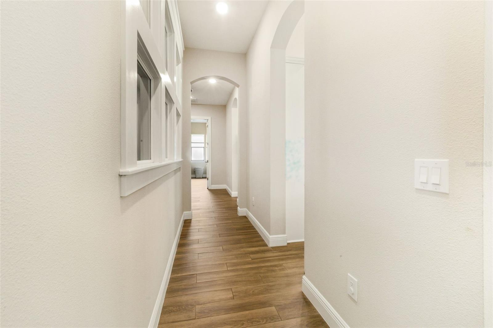 Image 31 of 50 For 14907 Tavares Mill Avenue